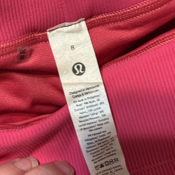 Lululemon Dance Studio cropped - Picture 2 of 2